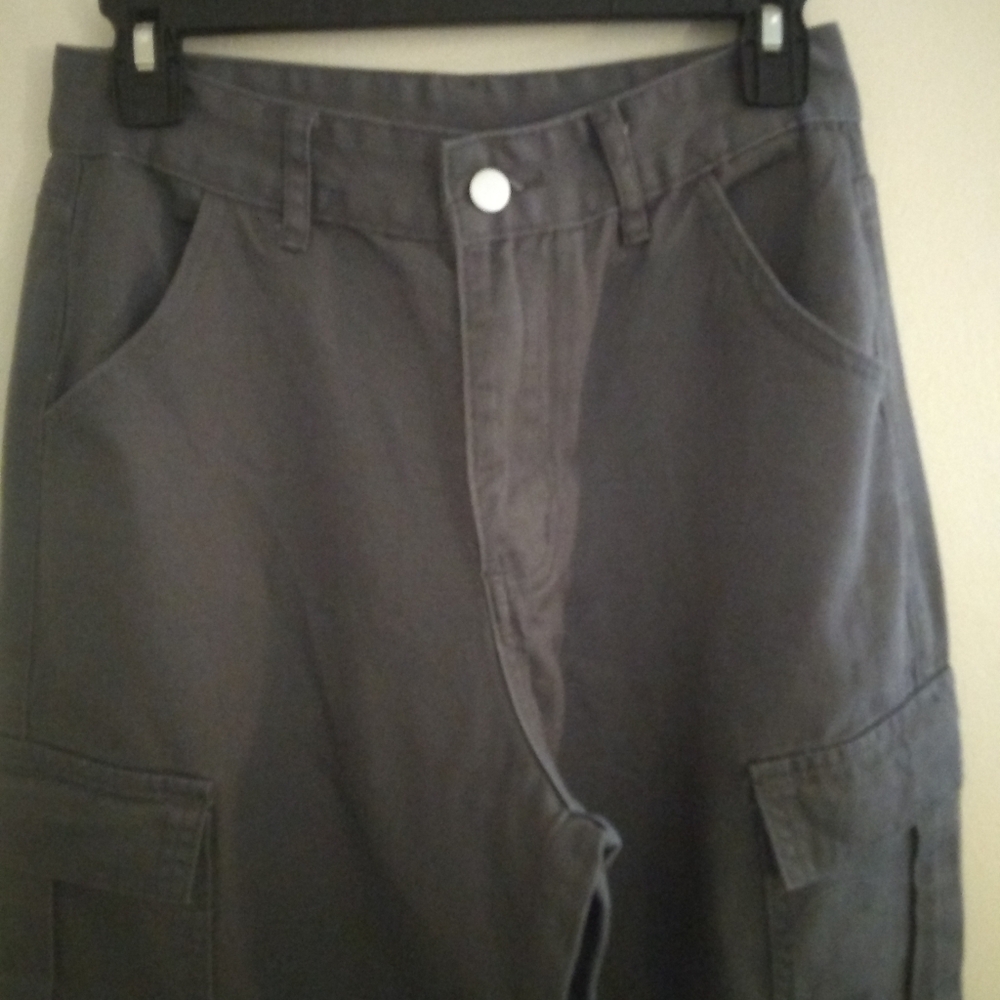 SHEIN Cargo Jeans - Picture 2 of 10